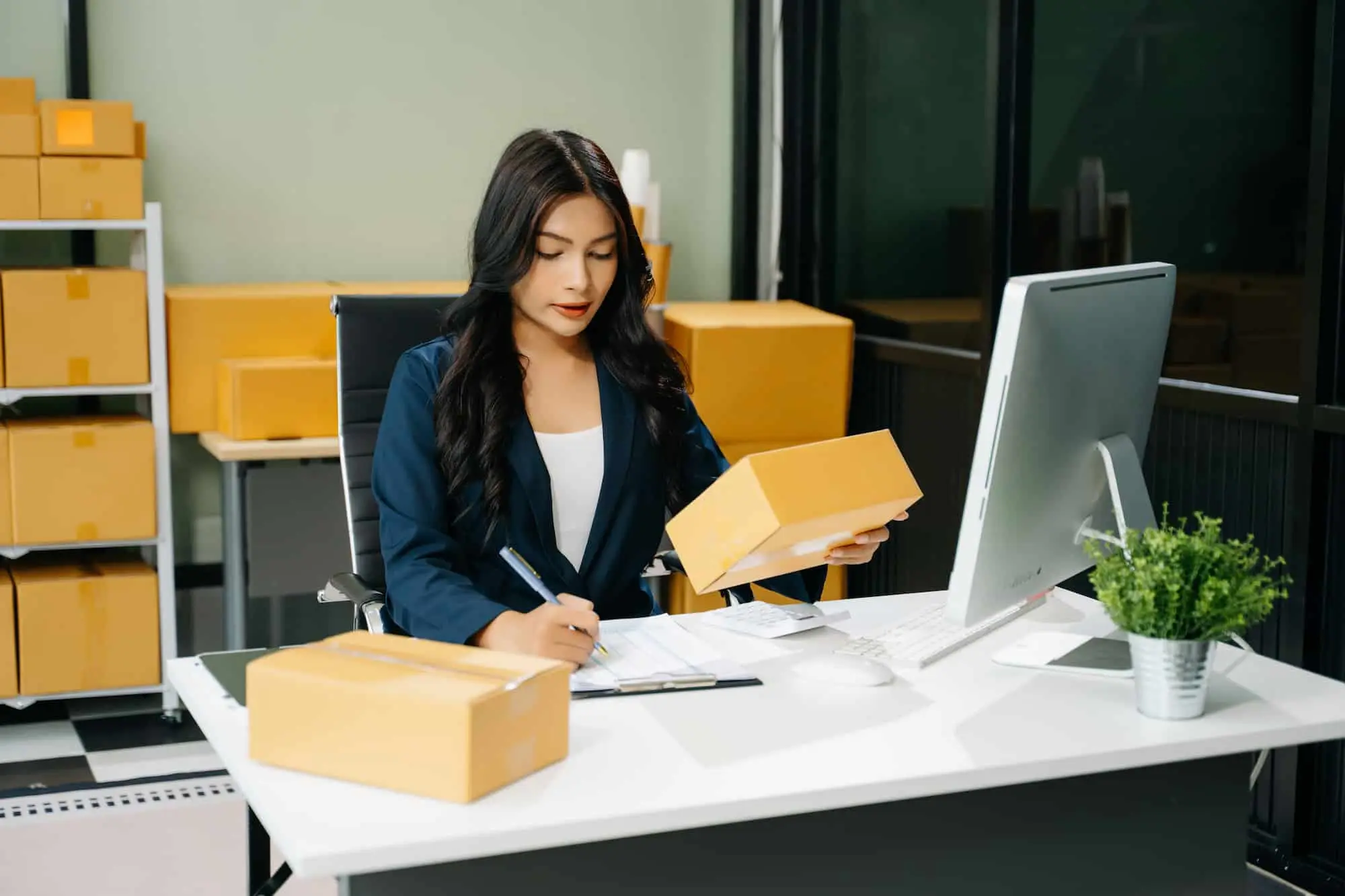 Procurement and Cargo Forwarding: Why Smart Importers Combine Both Into One Strategy